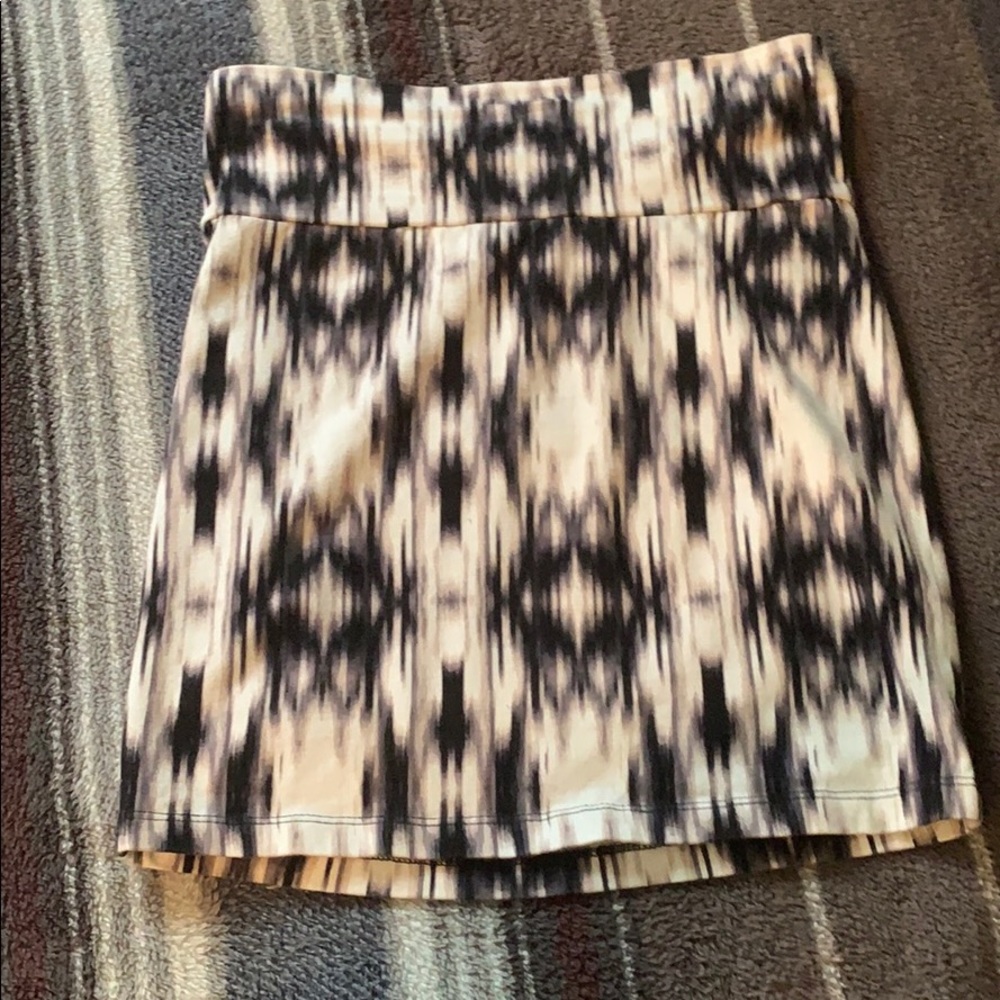 Black and white Tight mini skirt